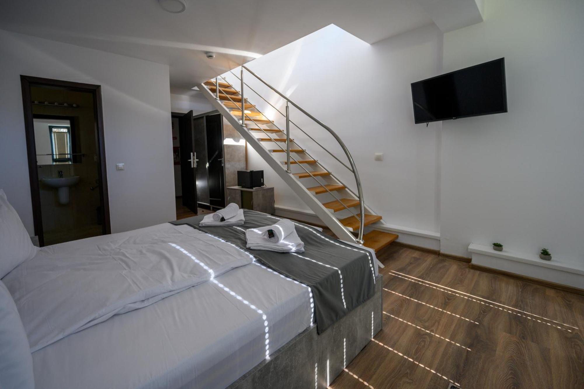 Casa Ema Pensiune & Spa Bistriţa Екстериор снимка